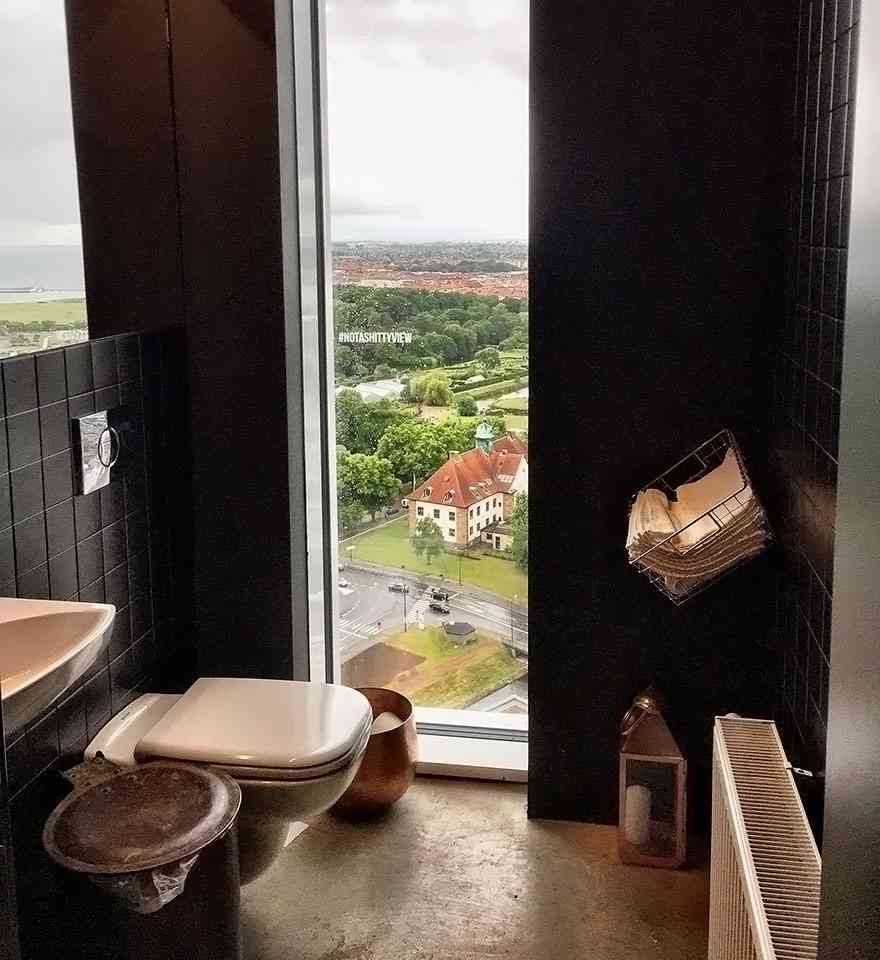 amazing toilet views around the world 102 880