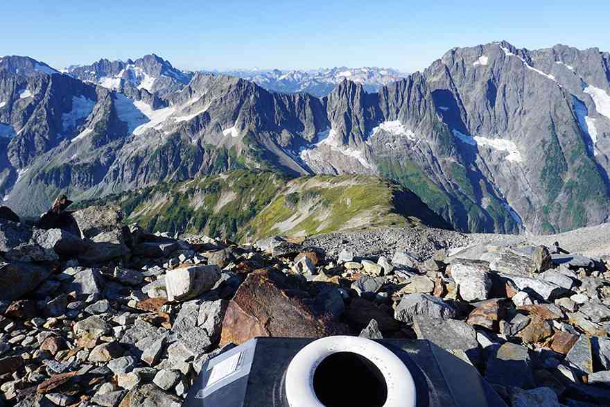 amazing toilet views around the world 27 880