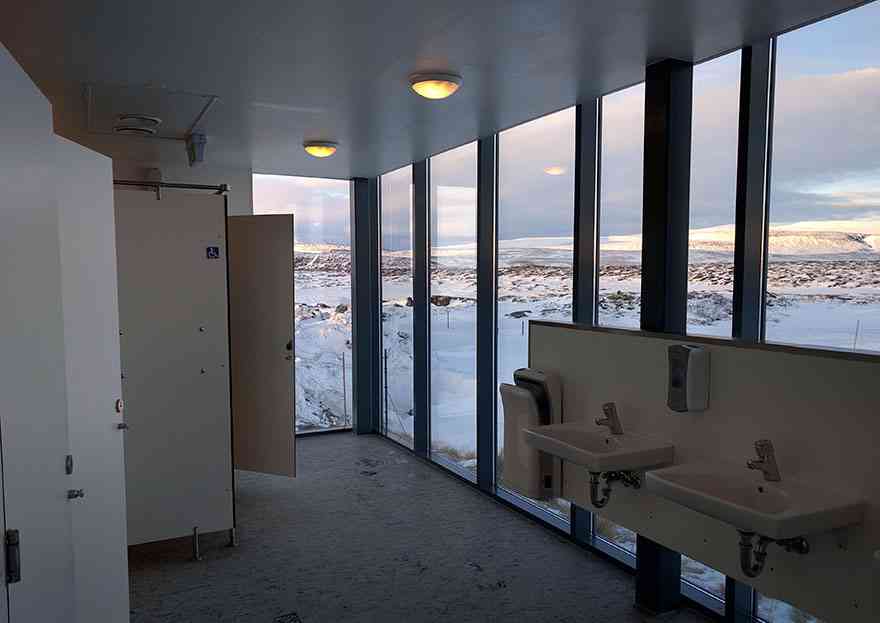 amazing toilet views around the world 71 880