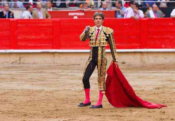 bullfight copy jpg 638x0 q80 crop smart