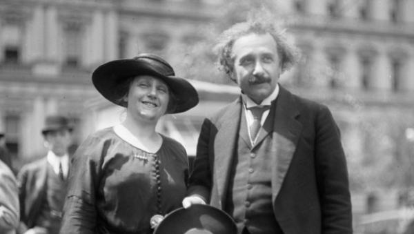 albert einstein va vo elsa