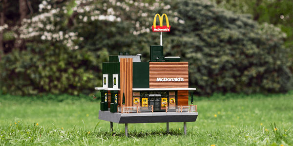 McDonald's khai trương cửa hàng nhỏ nhất thế giới dành cho ong?